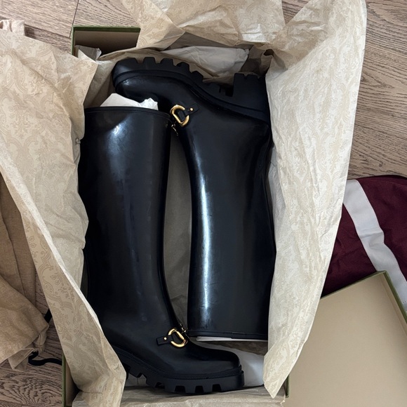 Gucci Horsebit Elegant Black Rain Boots - Picture 11 of 12